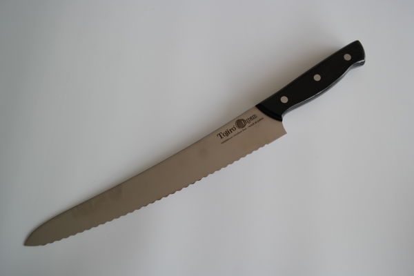 F687 Bread Knife