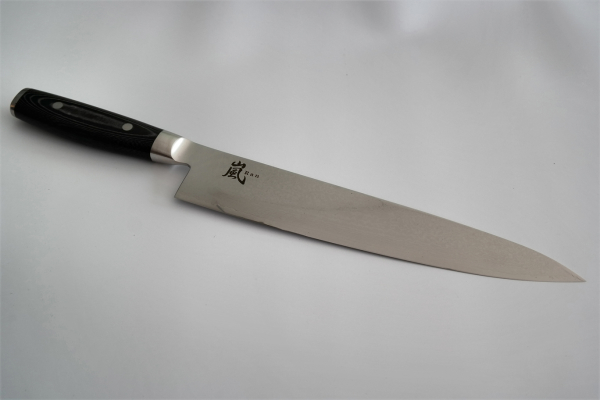 Yaxell 36010 chef knife